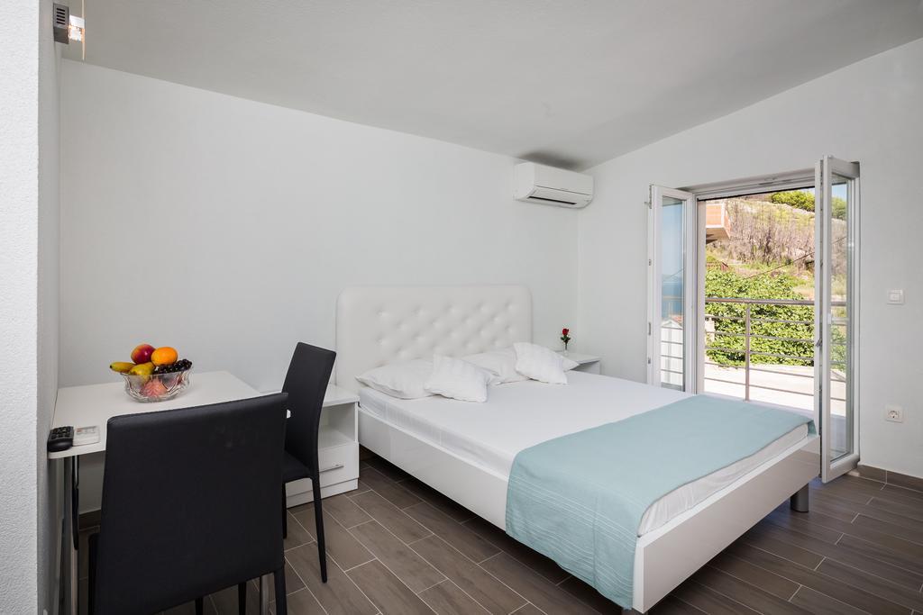 Apartments Panorama Lokva Rogoznica Bagian luar foto