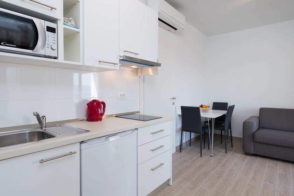 Apartments Panorama Lokva Rogoznica Bagian luar foto